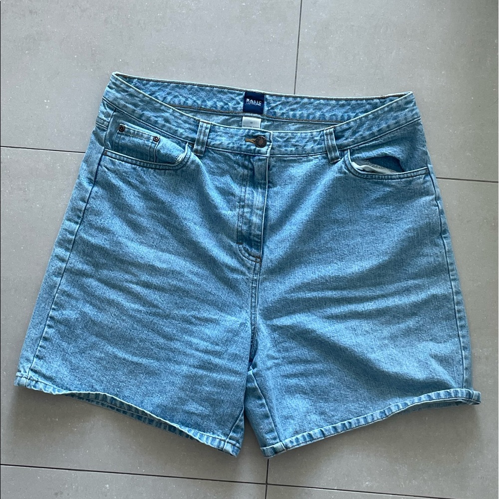 High waisted Denim shorts.